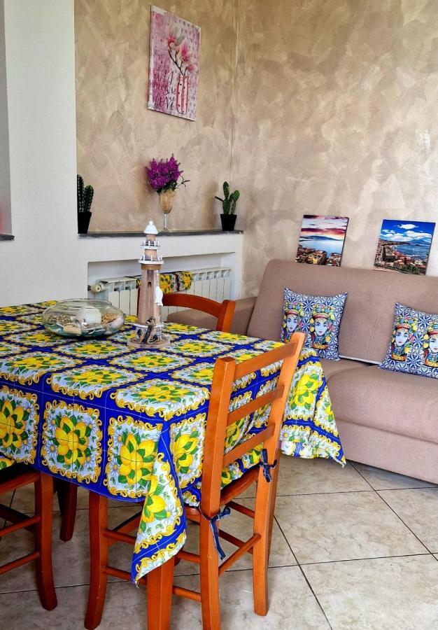 Ferienwohnung Casale I Tre Diamanti Massa Lubrense Exterior foto